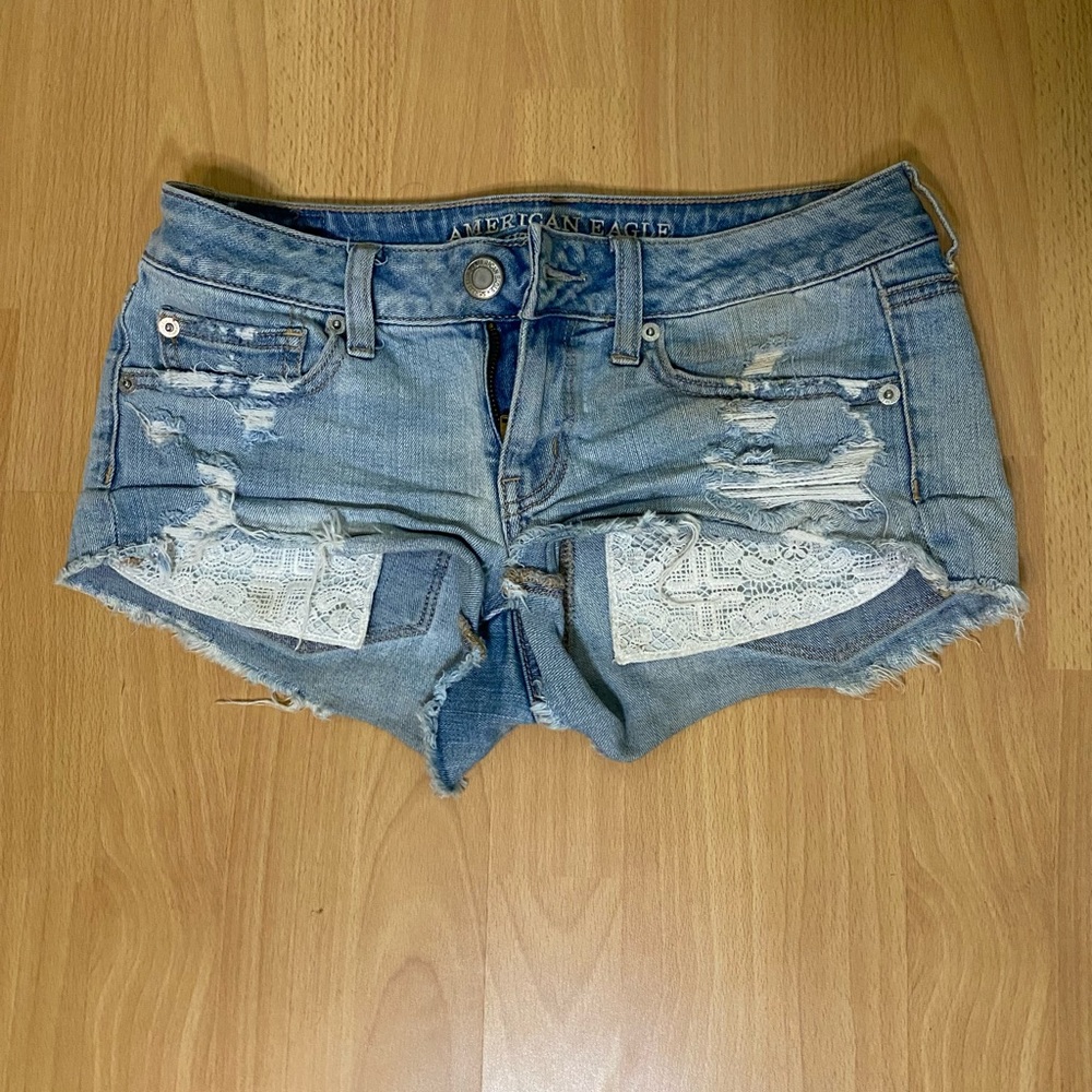 American Eagle Crochet Pocket Boho Denim Shorts Super Low Rise Shortie US2